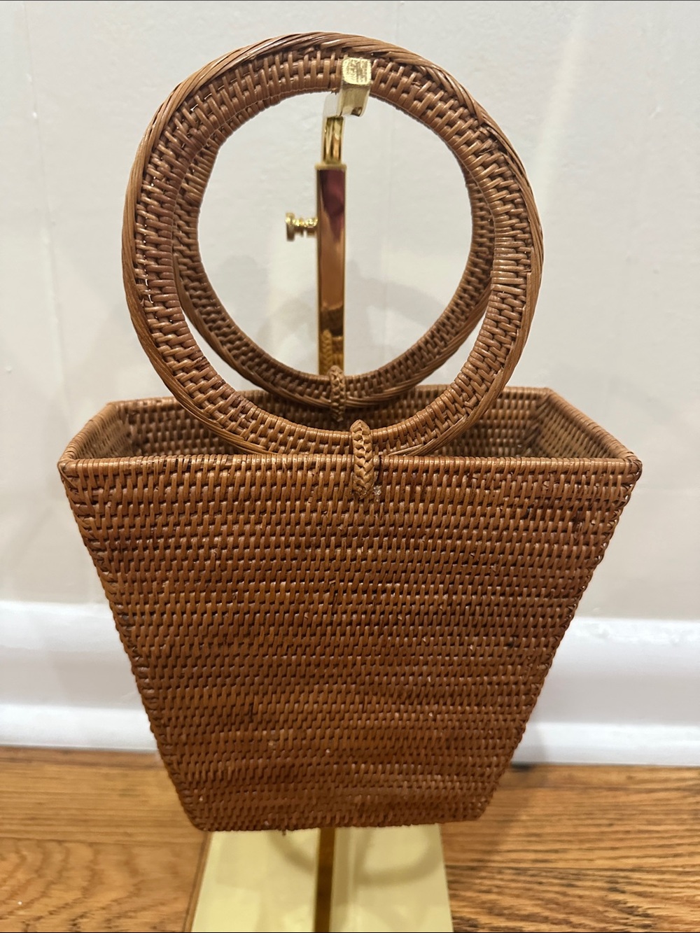 Woven Circle-Handle Mini Tote Bag in Brown
